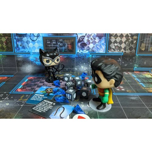 Pop! Funkoverse Strategy Game — DC 101: Catwoman & Robin (Batman Universe)