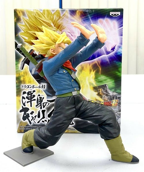Banpresto Dragon Ball Super Future Trunks Galick Gun