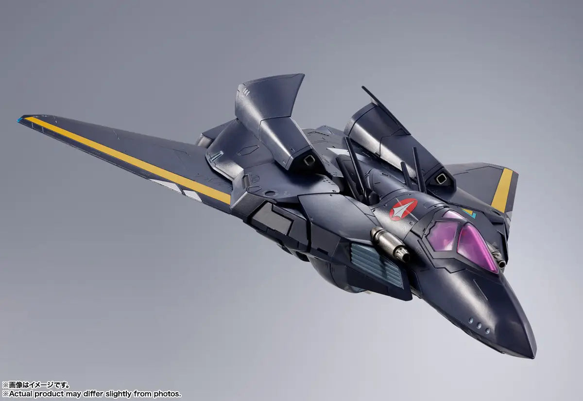 DX Chogokin Macross 7 VF-17S Nightmare Stealth Valkyrie (Gamlin Kizaki's)
