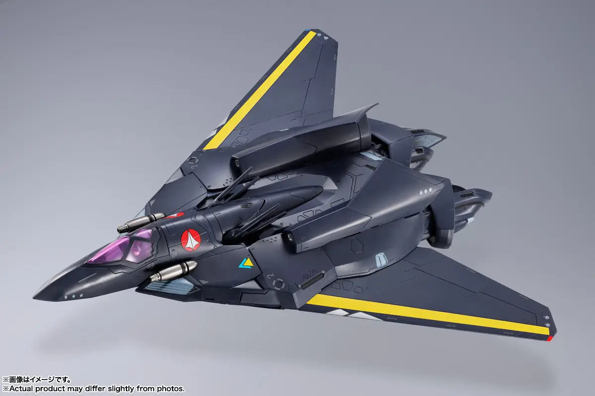 DX Chogokin Macross 7 VF-17S Nightmare Stealth Valkyrie (Gamlin Kizaki's)