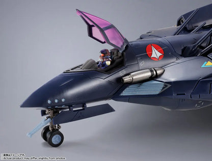 DX Chogokin Macross 7 VF-17S Nightmare Stealth Valkyrie (Gamlin Kizaki's)