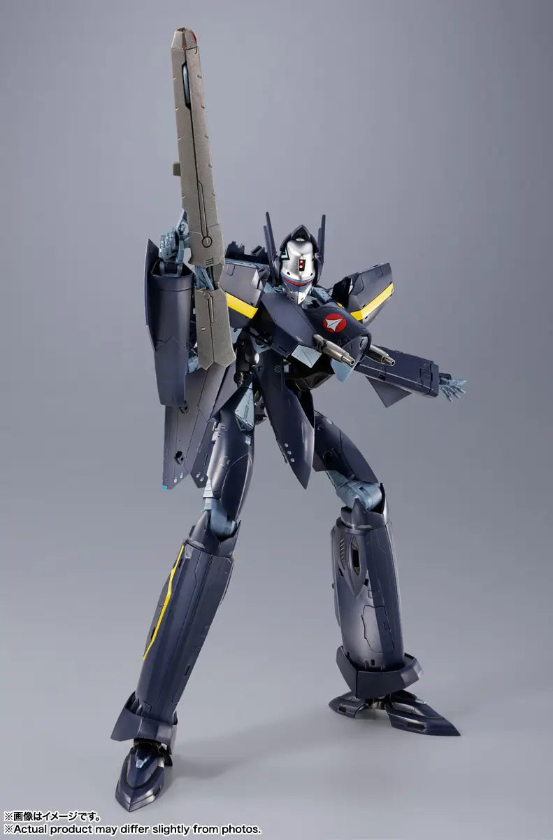 DX Chogokin Macross 7 VF-17S Nightmare Stealth Valkyrie (Gamlin Kizaki's)