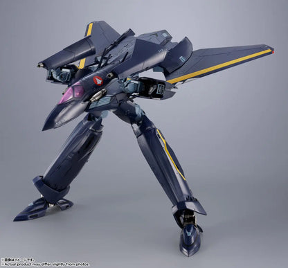 DX Chogokin Macross 7 VF-17S Nightmare Stealth Valkyrie (Gamlin Kizaki's)