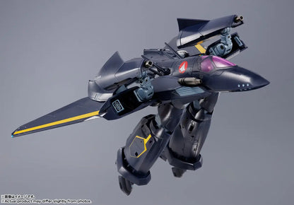 DX Chogokin Macross 7 VF-17S Nightmare Stealth Valkyrie (Gamlin Kizaki's)