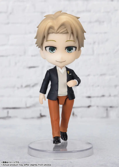 Loid Forger (Ooting Outfit) — Figuarts mini | Spy x Family | Bandai