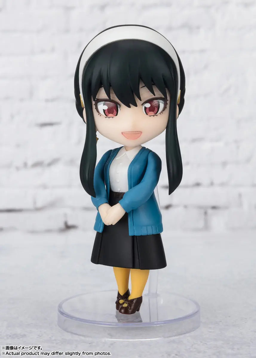 Yor Forger (Ooting Outfit) — Figuarts mini | Spy x Family | Bandai