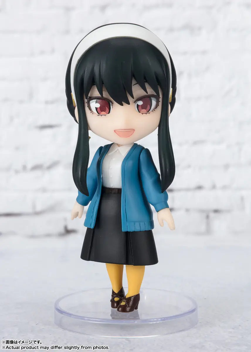 Yor Forger (Ooting Outfit) — Figuarts mini | Spy x Family | Bandai