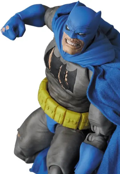 MAFEX Batman: The Dark Knight Returns Batman (TDKR: The Dark Knight Triumphant)
