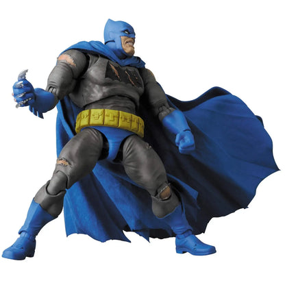MAFEX Batman: The Dark Knight Returns Batman (TDKR: The Dark Knight Triumphant)