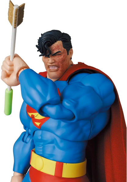 MAFEX Superman - Batman: The Dark Knight Returns